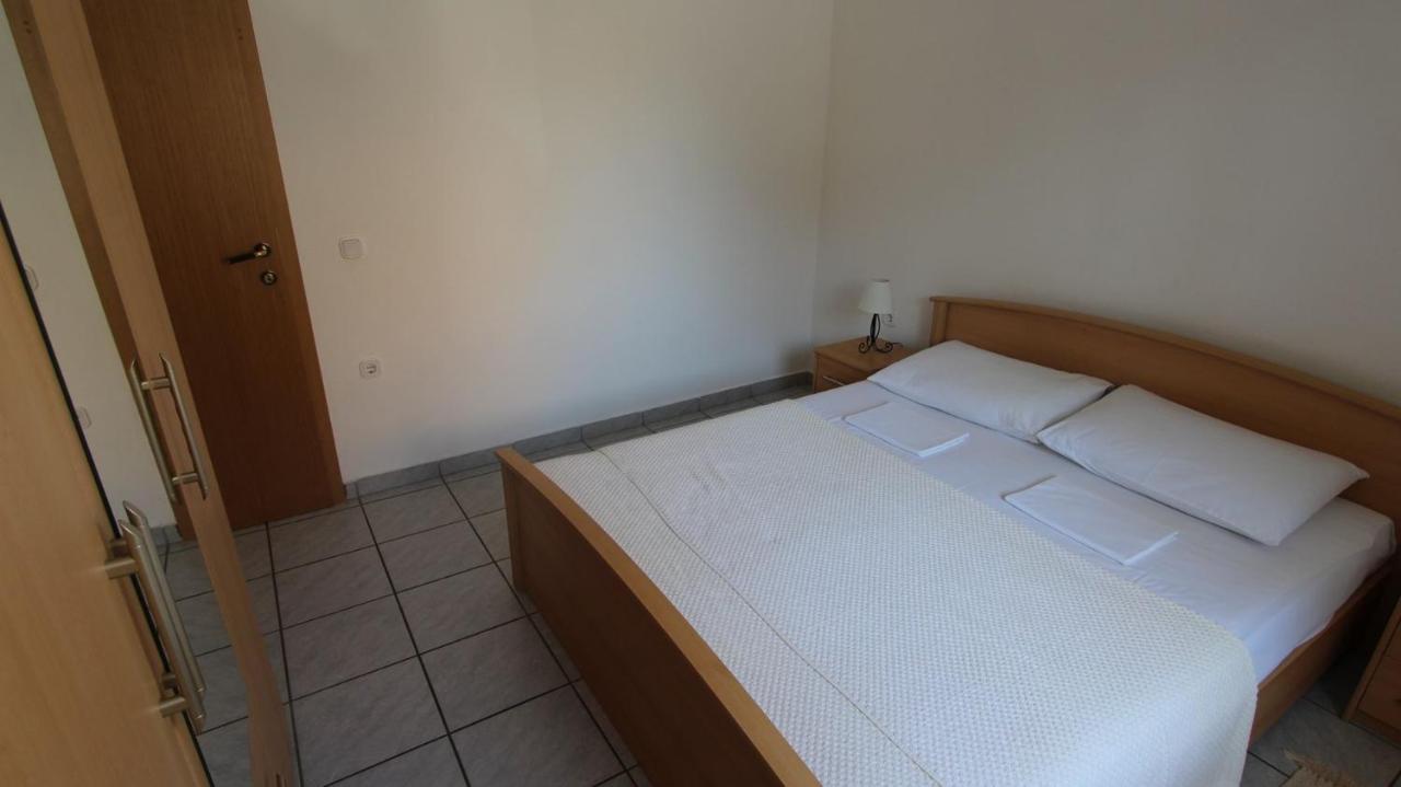 Apartments Grahovac Malinska Eksteriør bilde